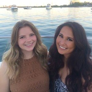 Meet your Posher, Thea